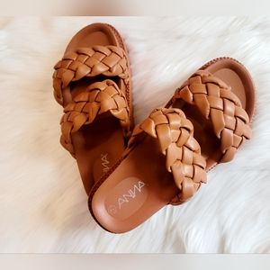 Size 7 braided double strap sandal, Anna brand